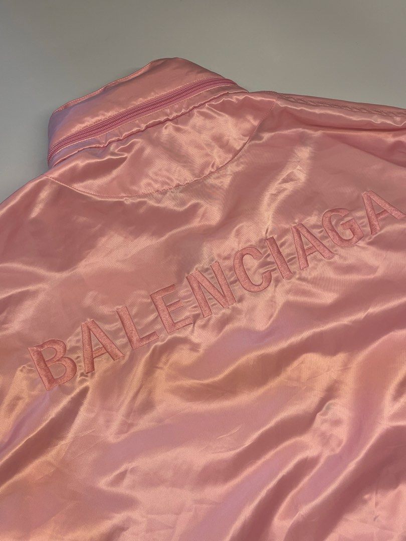 BALENCIAGA PINK NYLON WINDBREAKER JACKET (Category: Luxury Apparel) located in Pasay City. Submitted by digital_wardrobe.ph (Listing ID 1468954785, Image 3). Description: BALENCIAGA PINK NYLON WINDBREAKER JACKET details size: large - xlarge width: 28 length: 31.5 price: 850 location: pasay city.