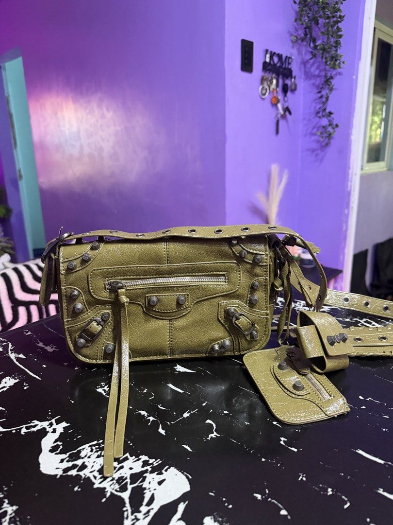 Balenciaga sling bag (Category: Announcements) located in Bulacan. Submitted by jcasey_1991 (Listing ID 1468970837, Image 2). Description: 👜✨ PRELOVED BAGS • JAPAN SOURCE 🇯🇵💖 Looking for beautiful, presentable bags at affordable prices? 🛍️✨ We offer Japan-sourced preloved bags, carefully selected for their quality and style. 💕 👜 WHAT TO EXPECT: ✨ All bags come with their own code and dust bag. ✨ Minimal flaws only, usually not easily notic