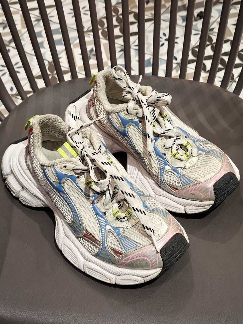 Balenciaga SS23 3XL Sneakers (Guaranteed Authentic) (Category: Sneakers & Footwear) located in Pasig City. Submitted by coveted.mnl (Listing ID 1469059901, Image 1). Description: Guaranteed Authentic📌 No issue at all, needs cleaning lang onti🤍 No sole sep, no mesh tear, no fraying, no peeling, no odor. Size 37 9.5/10 overall condition No issues or flaws in fabric Retailed for $1,150 (P72,450) • P9,900 Slightly negotiable • Pasig City meet up • 