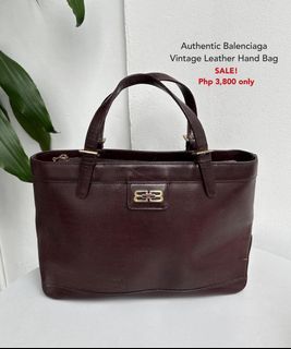 (Category: ) located in . Submitted by graciasluxurybag (Listing ID 1469062939, Image 1). Description: .