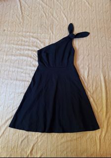(Category: ) located in . Submitted by clothesbykim (Listing ID 1469104411, Image 1). Description: .