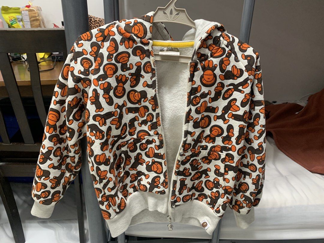 bape kids hoodie (Category: Coats, Jackets and Outerwear) located in San Pablo. Submitted by rishiay (Listing ID 1469087040, Image 1). Description: xxs-s loc: qc.