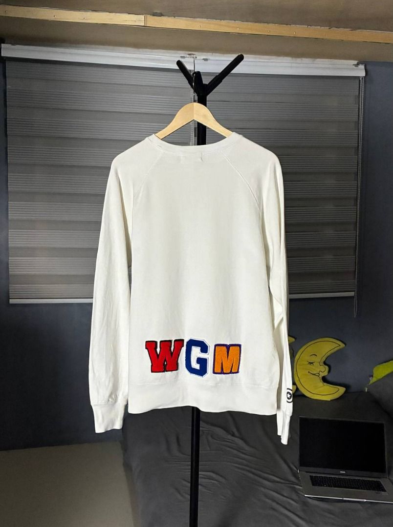 Bape Shark Long Sleeve (Category: Coats, Jackets and Outerwear) located in Palayan City. Submitted by goodcatch_store (Listing ID 1469138500, Image 2). Description: Bape Shark Long Sleeve with WGM Carpet Letter On Back W - 22.5 L - 28 Asnew Condition ColorRate - 9.7/10.