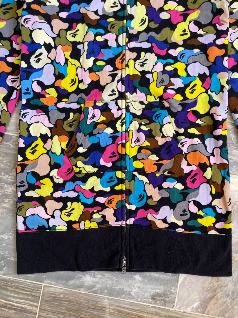 Bape Shark Womens (Category: Coats, Jackets and Outerwear) located in Lucena. Submitted by 0174.archive (Listing ID 1468947661, Image 3). Description: in pristine used condition flaws - washable stain on sleeve (see photos) Actual Measurements (inches) Bust: 18 Length:31 Shoulder:15 Waist: Sleeve Length:24 Message before buying. Items are pre-loved / second hand used. Manage your expectations. Buy with confidence. No return no exchange..