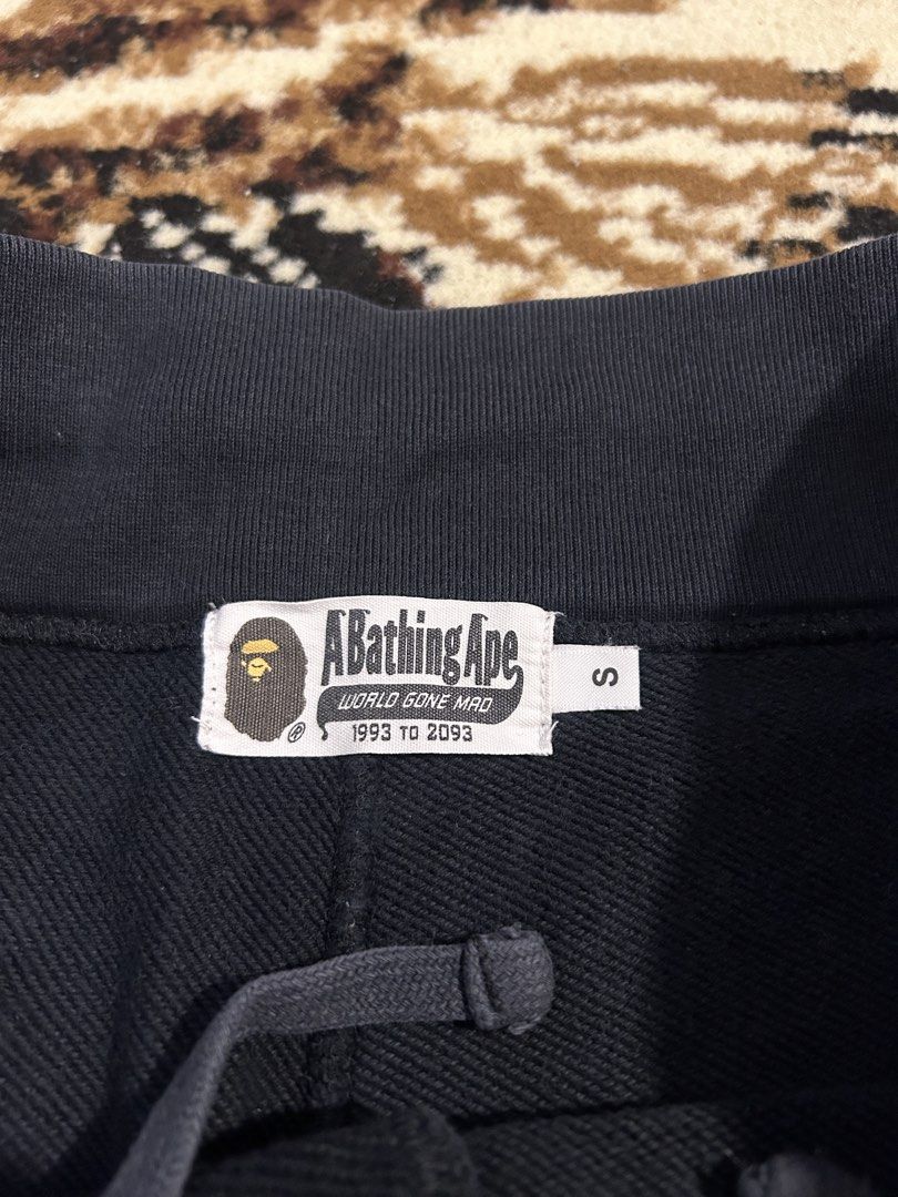 Bape Twinsta Shorts (S) (Category: Shorts) located in Manila. Submitted by live.love.garments (Listing ID 1469156734, Image 2). Description: size 32W authentic issue: color rate 8/10 shipped via jnt.