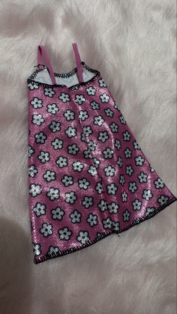 Barbie pink metallic dress (Category: Kids Toys) located in Mandaluyong City. Submitted by maelovestoshop (Listing ID 1469132277, Image 2). Description: No flaws.