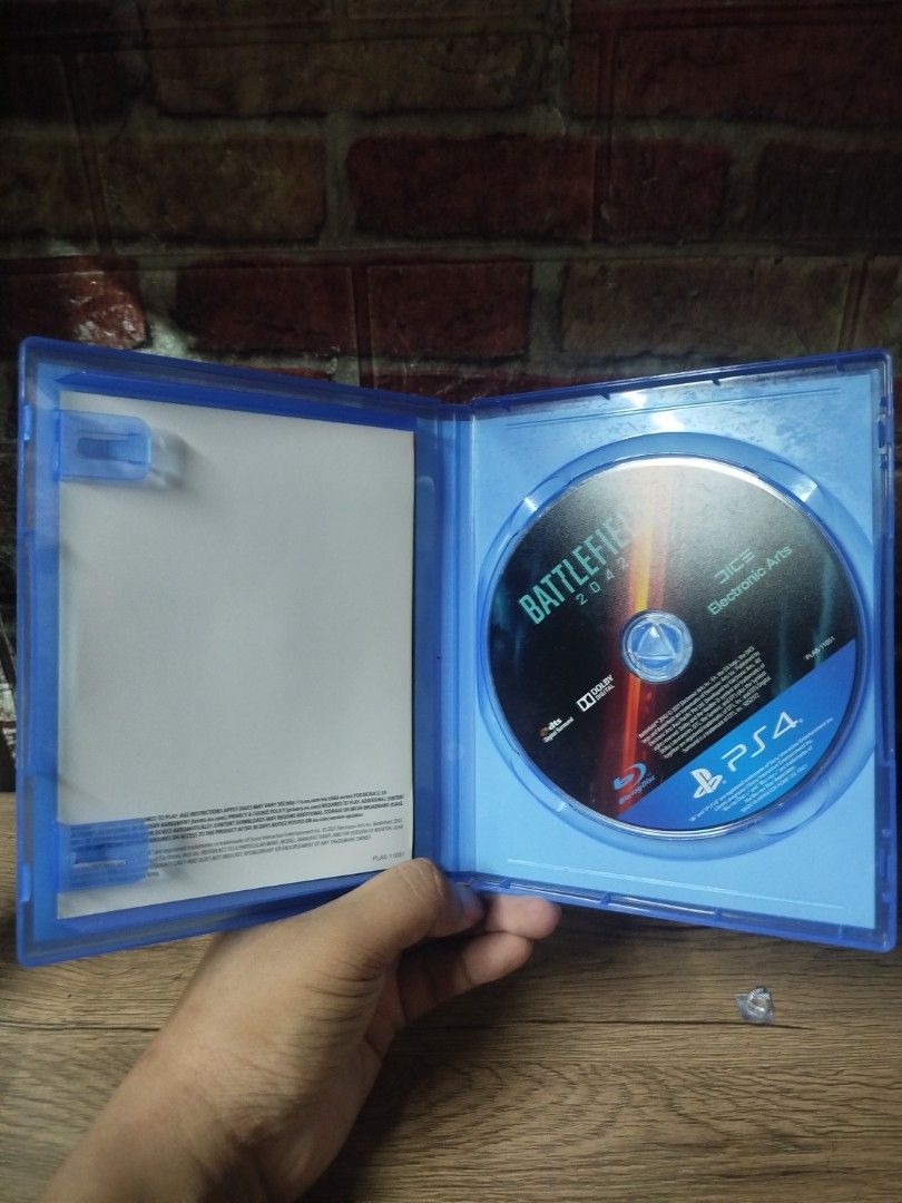 Battlefield 2042 PS4 Game (Category: PlayStation) located in Binan City. Submitted by pumpkiiin02 (Listing ID 1468990433, Image 3). Description: - Game: Battlefield 2042 for PlayStation 4 - Condition: Complete with case, paper insert, and scratch-free disc - Features: Supports 64-player battles, Hazard Zone, and Portal modes - Region: Region-free physical copy - Audio/Text: English voice and subtitles.
