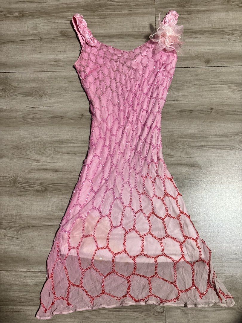 Beaded dress (Category: Dresses) located in Cavite. Submitted by cesxyyylll (Listing ID 1469090726, Image 1). Description: Issue last picture minimal stain and 1 little hole .