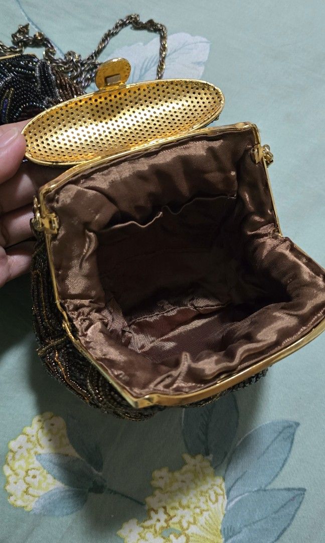 Beaded pouch clutch (Category: Purses & Pouches) located in Manila. Submitted by loved_collections (Listing ID 1468985298, Image 3). Description: like new! japan surplus 980 for each pouch only! SALE!.
