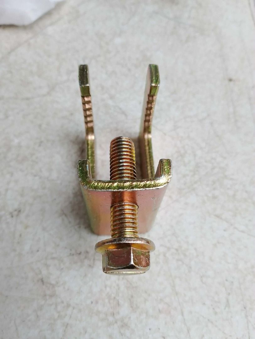 BEAM CLAMP CLIP SPECS: 27MM (Category: Home Improvement Tools & Accessories) located in Manila. Submitted by 09171479278_elsie. (Listing ID 1469010419, Image 2). Description: BEAM CLAMP CLIP SPECS: 27MM.