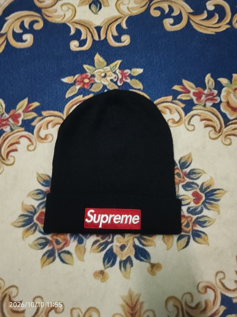 Beanie Supreme (Category: Beanie) located in Kuala Lumpur. Submitted by freedeer.249283 (Listing ID 1469014792, Image 1). Description: condition padu.