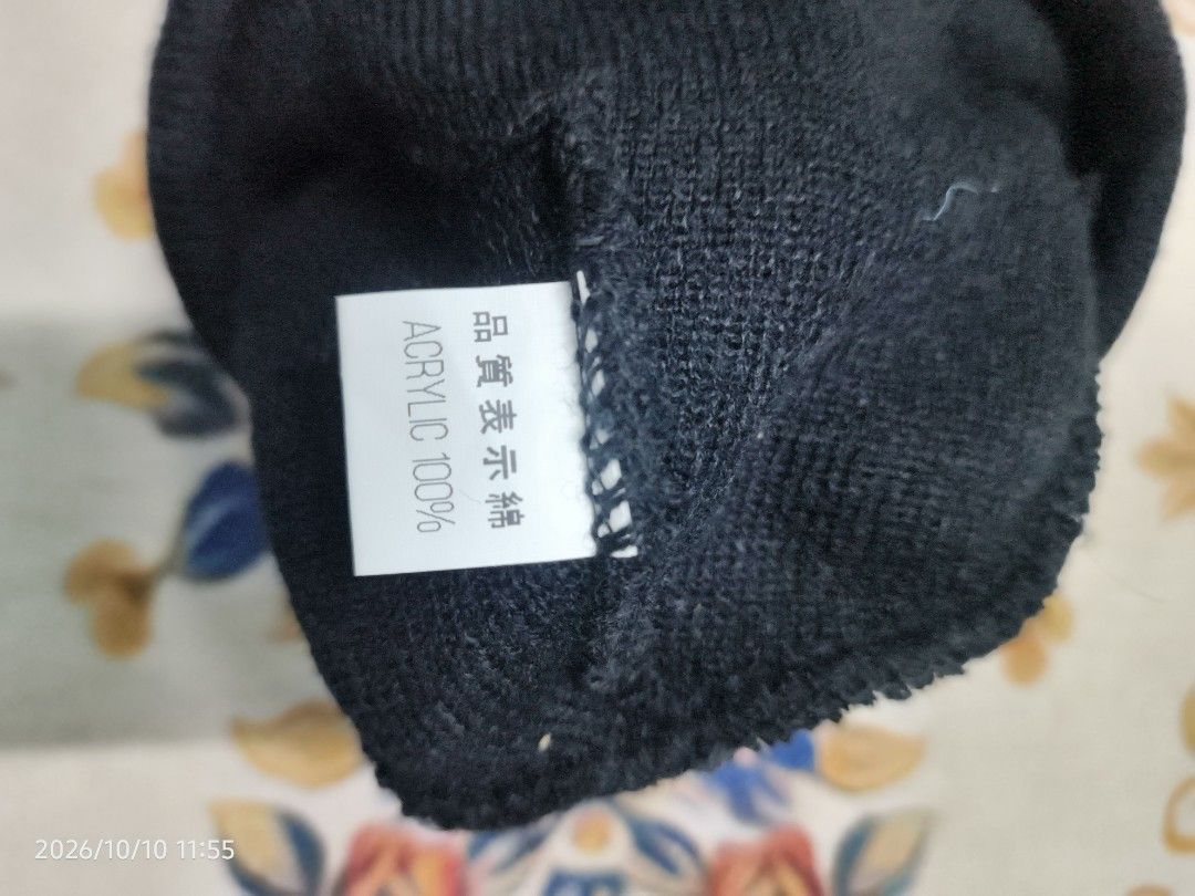Beanie Supreme (Category: Beanie) located in Kuala Lumpur. Submitted by freedeer.249283 (Listing ID 1469014792, Image 2). Description: condition padu.