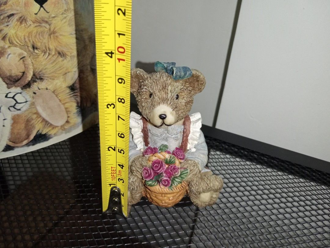 BEAR FIGURINE (Category: Other Home Decor) located in Kawit. Submitted by gieclutter (Listing ID 1469011121, Image 2). Description: Flakers and joy reservers are 𝗻𝗼𝘁 𝗮𝗹𝗹𝗼𝘄𝗲𝗱 Actual photos, sized precisely Verify item's dimensions first All sales are final—no returns, exchanges, or refunds 𝗖𝗢𝗡𝗗𝗜𝗧𝗜𝗢𝗡: ・Selling 𝗔𝗦 𝗜𝗦 (for display purposes) ・uneven coatings, scratches, and paint chips 𝗟𝗢𝗖𝗔𝗧𝗜𝗢𝗡: Kawit, Cavite 𝗠𝗢𝗣: 𝗣�