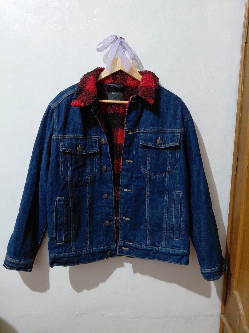Bershka Men's Denim Sherpa Jacket (Category: Coats, Jackets and Outerwear) located in Tarlac. Submitted by wornwardrobe (Listing ID 1469157425, Image 1). Description: Heavy fabric Worn once only Missing small chunks of sherpa inside, barely noticeable Kindly note that all items are stored at my parents’ house and not on hand. Retrieval takes up to 2 weeks before shipping. Please purchase only if you’re okay with the wait. Message me to check the 