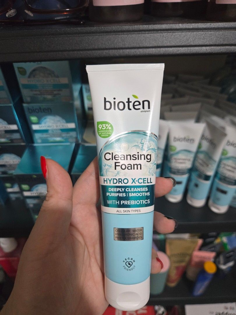Bioten Cleansing Foam (Category: Face Care) located in Pateros City. Submitted by tinderas_hub (Listing ID 1468954102, Image 2). Description: Bioten Hydro X.Cell is a gentle cleansing foam, hydrates your skin and can be used with any skin types 100 pesos each only Enjoy buy 5 take 1 promo 100% Original Expiration: 12 months from opening Great for gifts and personal use. Stock up now while supplies last.