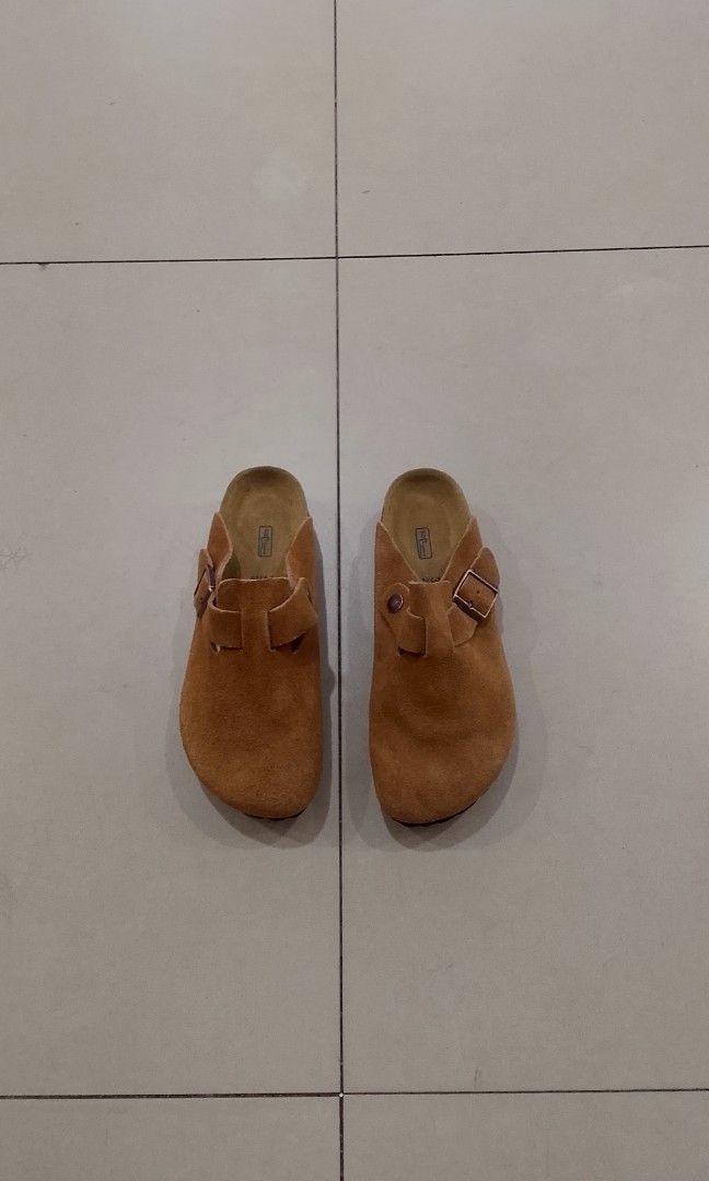 BIRKENSTOCK CLOGS SUEDE SIZE 36 (Category: Slippers and slides) located in Iloilo. Submitted by skerittt (Listing ID 1469140656, Image 1). Description: BIRKENSTOCK CLOGS SUEDE SIZE 36 NO FLAWS.