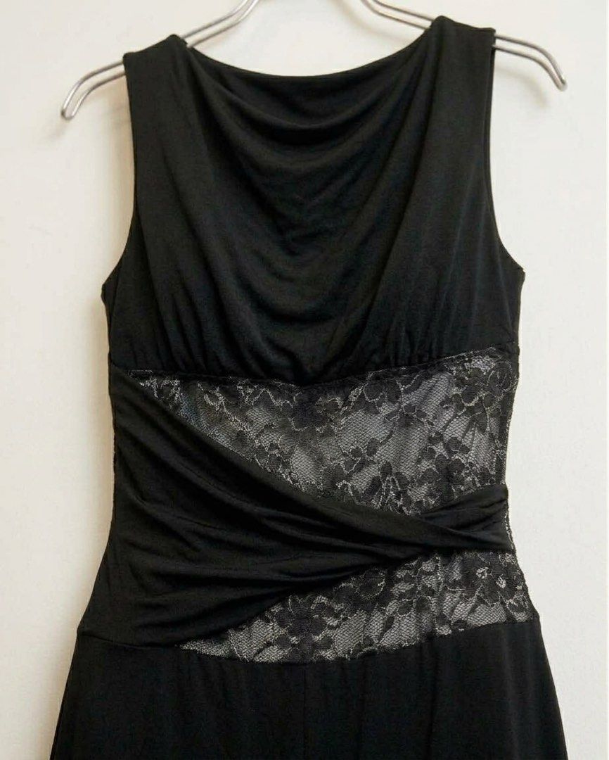 BLACK WIDELEG JUMPSUIT (Category: Jumpsuits) located in Taguig. Submitted by jane.klosette (Listing ID 1468938174, Image 3). Description: BRANDNEW Delivery via Lalamove, payment first. 📍 Taguig.