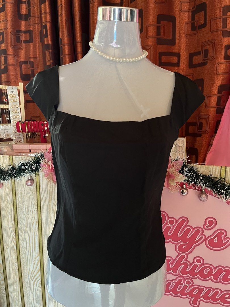 black-offshie/normal top-dazy (Category: Blouses) located in Manila. Submitted by myapparelshop (Listing ID 1468981709, Image 1). Description: .