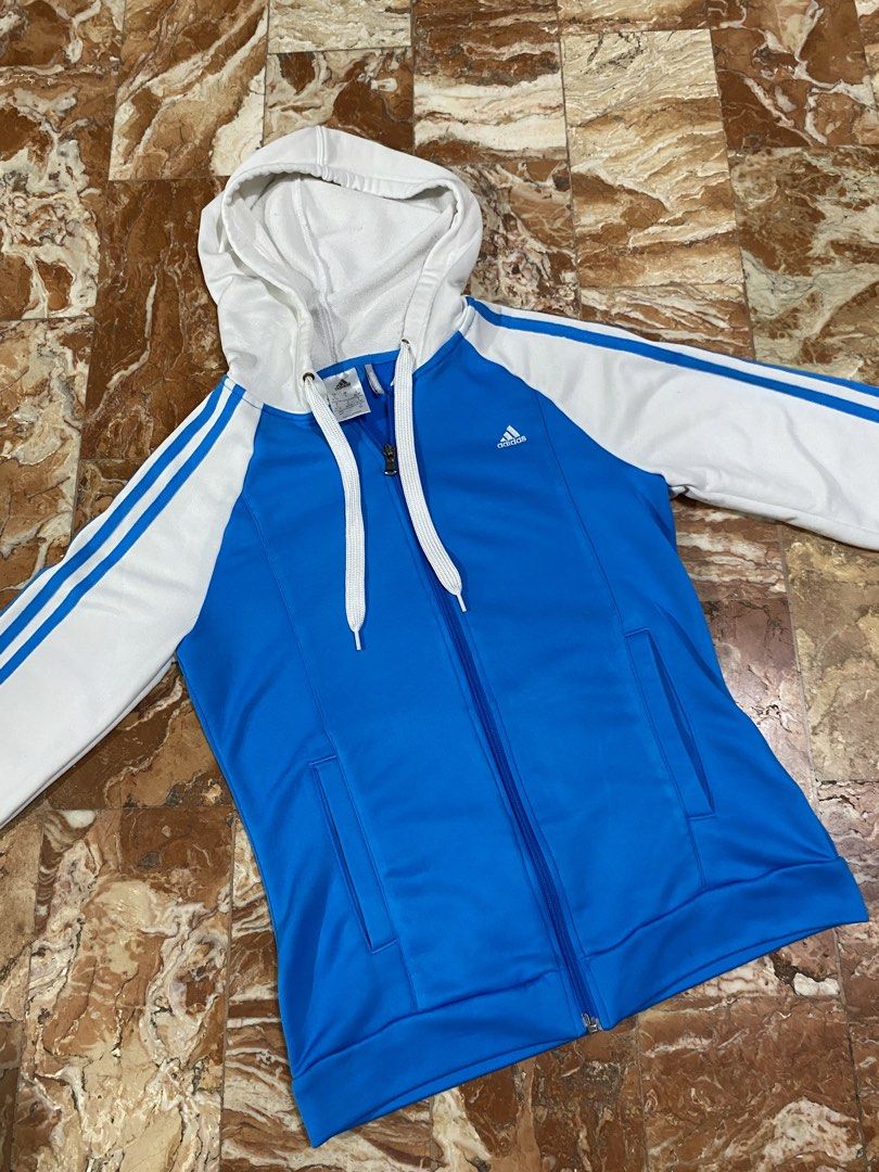 Blue Adidas Jacket (Small) (Category: Coats, Jackets and Outerwear) located in Pasig City. Submitted by minnie.12 (Listing ID 1469091531, Image 3). Description: 📍Pasig City 🚛 jnt/lalamove item+sf MOP: Gcash.