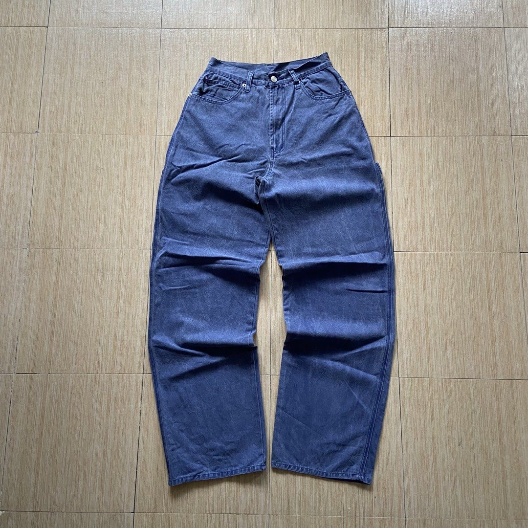 Blue Carpenter Pants (Category: Jeans) located in Legazpi City. Submitted by luxrystreet (Listing ID 1469088341, Image 1). Description: ▪️Blue Carpenter Pants✨ ▪️WAIST: 26 ▪️LENGHT: 42 ▪️THIGH: 13 ▪️LEG OPENING: 9 ▪️Color Rate 9/10 ▪️IN GOOD CONDITION ▪️COLOR MAY VARY DUE TO LIGHTING ▪️MANAGE YOUR EXPECTATIONS CAN PROVIDE OTHER PICTURES UPON REQUEST ISSUE(S): NONE -NEED WASH 📩📩.