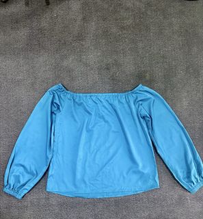 (Category: ) located in . Submitted by fast.closetfinds (Listing ID 1469016462, Image 1). Description: .