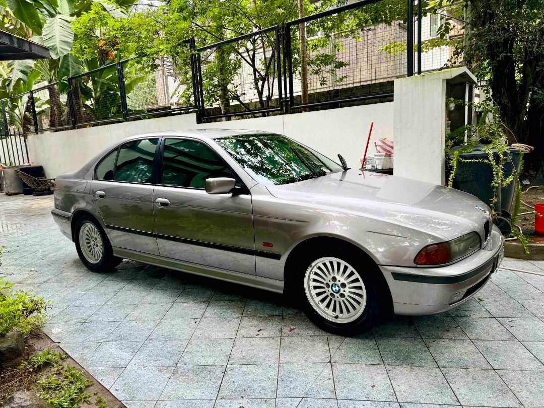 BMW 523i Sedan Auto (Category: Used Cars) located in Manila. Submitted by luiginune25537 (Listing ID 1469103605, Image 1). Description: 1997 BMW 523i E39 Automatic ₱250,000 negotiable 2.5L inline-six gasoline engine. Only 42,000 km indicated. Bought directly from the first owner. Original paint with distinctive Aubergine interior. Personal car, selling because it is rarely used. Runs smoothly. Complete papers available for inspection. Known issue