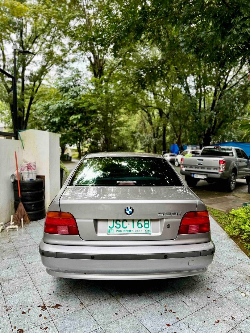 BMW 523i Sedan Auto (Category: Used Cars) located in Manila. Submitted by luiginune25537 (Listing ID 1469103605, Image 3). Description: 1997 BMW 523i E39 Automatic ₱250,000 negotiable 2.5L inline-six gasoline engine. Only 42,000 km indicated. Bought directly from the first owner. Original paint with distinctive Aubergine interior. Personal car, selling because it is rarely used. Runs smoothly. Complete papers available for inspection. Known issue