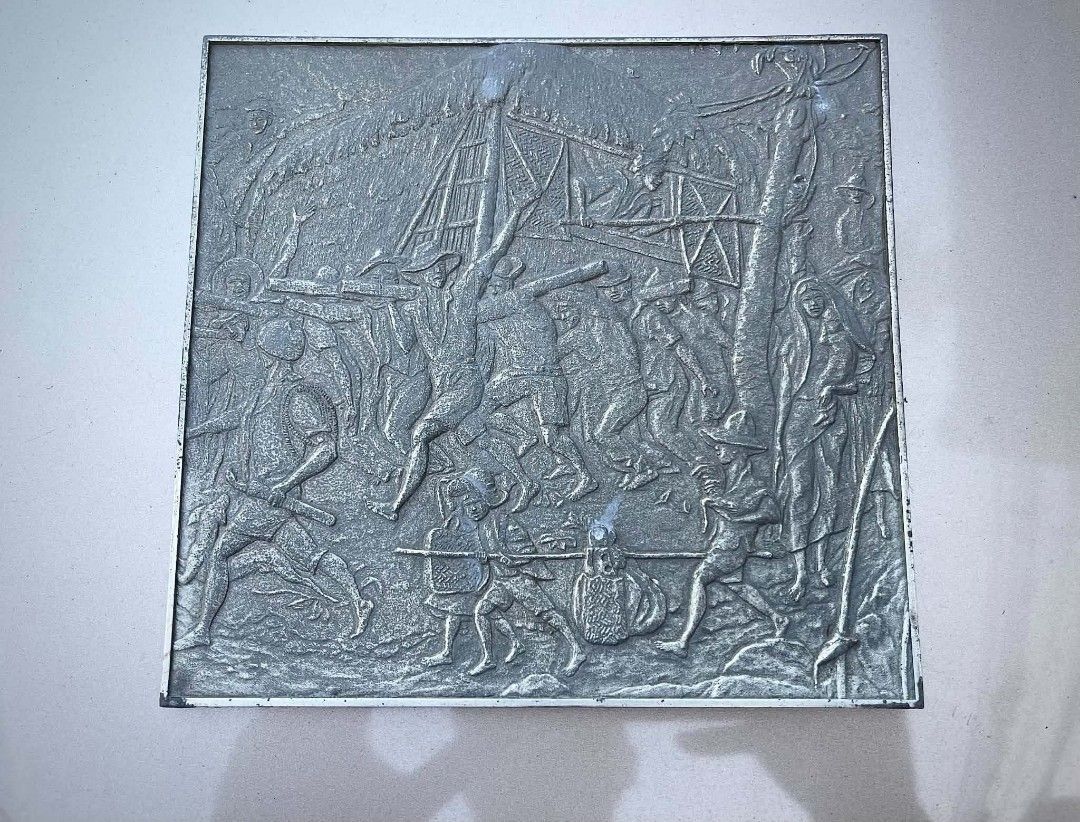 BOTONG FRANCISCO (Category: Vintage Collectibles) located in Bulacan. Submitted by koolstuffs_29 (Listing ID 1469023577, Image 1). Description: Botong Francisco’s Iconic “Bayanihan” Royal selangor pewter plaque from Unilab Price 13,200 + shipping/delivery fee. Marilao,Bulacan Thank you 😊.