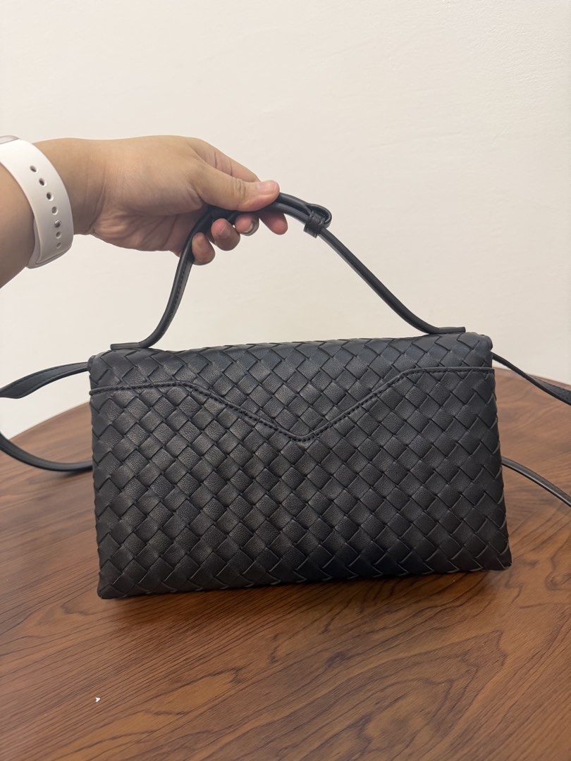 Bottega Hangbag Sling (Category: Luxury Bags & Wallets) located in San Fernando. Submitted by gbagscollection (Listing ID 1469002419, Image 3). Description: Authenticity not guaran. Genuine leather With tag No issue Malike new pa po. Chocolate Dark Brown color .