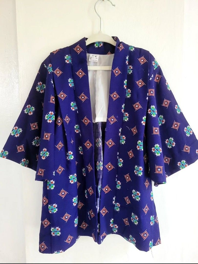 Boys Kimono Long Top (Category: Babies & Kids Fashion) located in Balanga. Submitted by marae_c (Listing ID 1469053140, Image 2). Description: In very good condition. Like new with minimal flaws. Has small holes lang sya not too visible naman unless makita upclose. Very nice in actual. Perfect for japanese themed shoots or pag may event anak nyo. Preferably inner sa loob since yung fabric nya slightly itchy and para mas comfy suotin For approx. 4