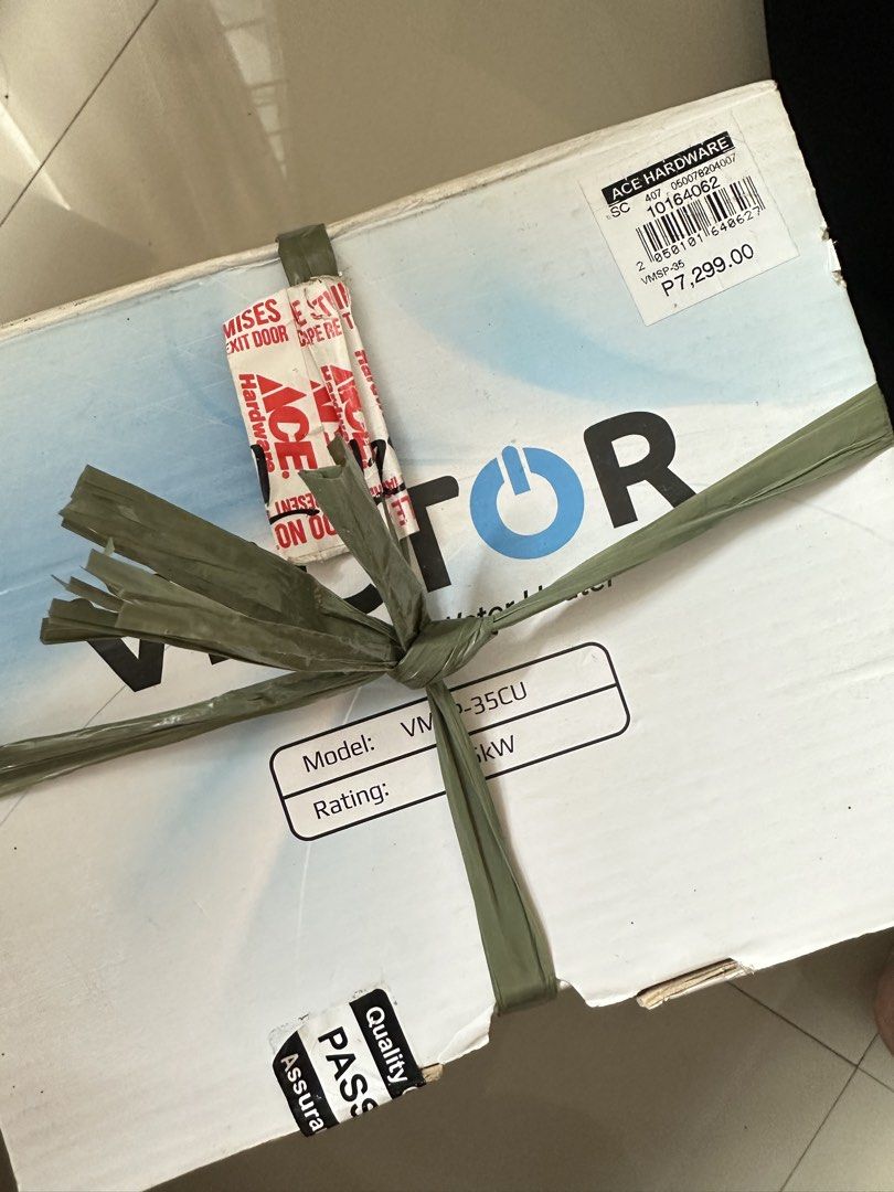 Brand New Vector Water Heater (Category: Home Improvement Tools & Accessories) located in Bacoor. Submitted by de_clutters (Listing ID 1468963711, Image 3). Description: Vector Water Heater for sale. Never used and never opened. Specs on the photo. MODEL: VMSP3CU.