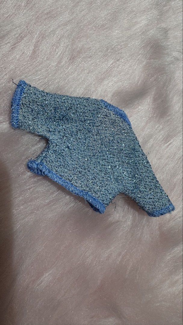 Bratz Blue sparkly cardigan (Category: Kids Toys) located in Mandaluyong City. Submitted by maelovestoshop (Listing ID 1469137459, Image 2). Description: Bratz size No flaws.