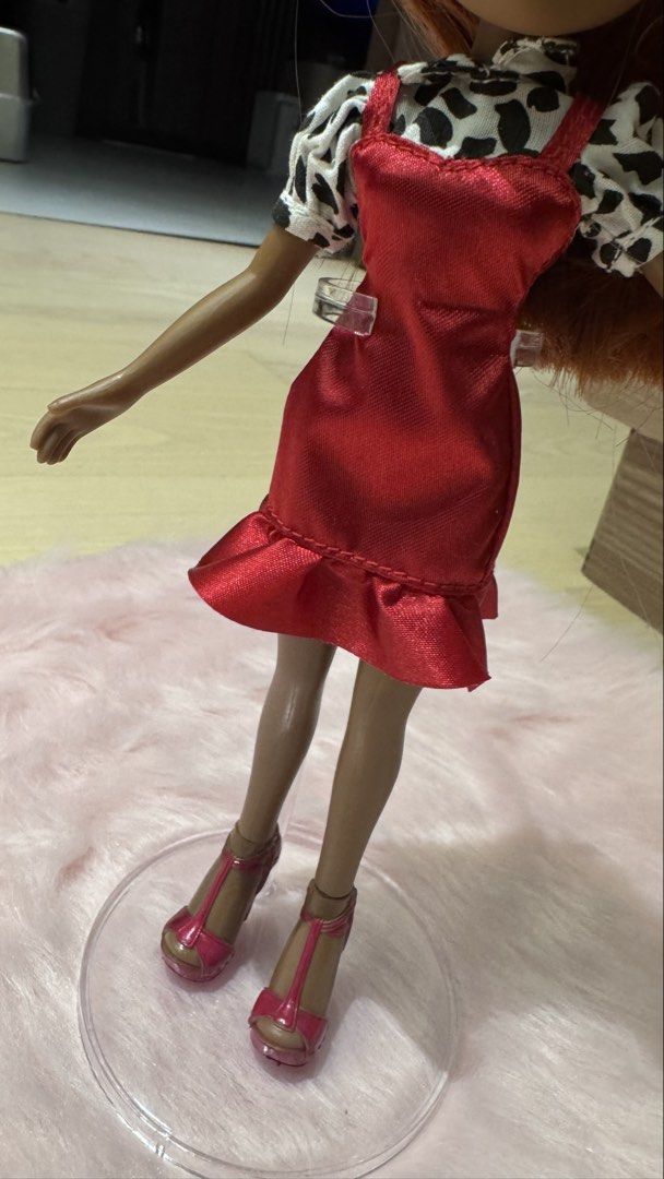 Bratz Strut it (Category: Kids Toys) located in Mandaluyong City. Submitted by maelovestoshop (Listing ID 1469096421, Image 3). Description: New condition No box No flaws.