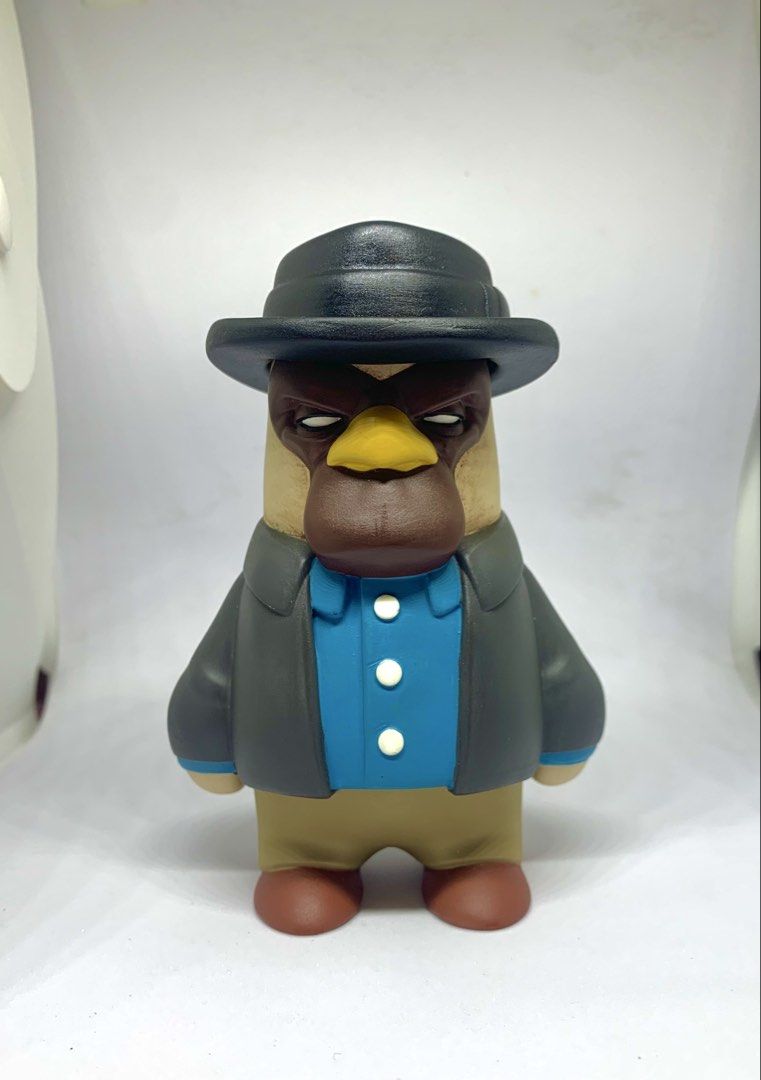 Breaking Bad stylized bird figures set Walter Jesse (Category: Figurines & Statues) located in Caloocan City. Submitted by ekivilleg86508 (Listing ID 1469018841, Image 2). Description: - Custom Breaking Bad character figures Clucking Bad Set 26/100 Signed 2022 By Creon 4 inches -Heisenbird -Jesse Birdman -Pink Nogit Complete w/ box Minor issue: paint chip/ transfer sa noo ( check pics) MOP : Gcash Lalamove/Grab c/o buyer.