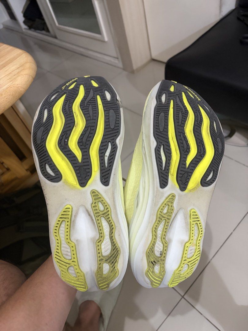 Brooks Glycerin Max Size 10 (Category: Sneakers) located in Paranaque City. Submitted by karlorav (Listing ID 1469036357, Image 3). Description: - Brand/Model: Brooks Glycerin Max running shoes - Color: Bright yellow with thick white soles and red branding - Cushioning: DNA Tuned setup for maximum comfort - Upper: Breathable mesh with perforation holes - Condition: Outsoles show minimal wear with intact tread, and insoles are clean - Ideal for: R