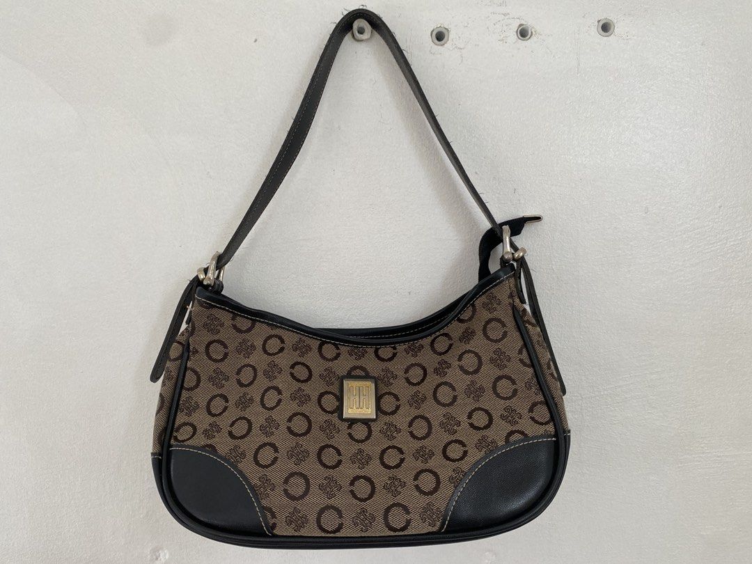 brown kili bag (Category: Shoulder Bags) located in Santa Rosa. Submitted by anghjklica (Listing ID 1469052178, Image 1). Description: Classic brown monogram shoulder bag with black accents. Simple, stylish, and easy to pair with everyday outfits. In good condition! Price: 250+SF.