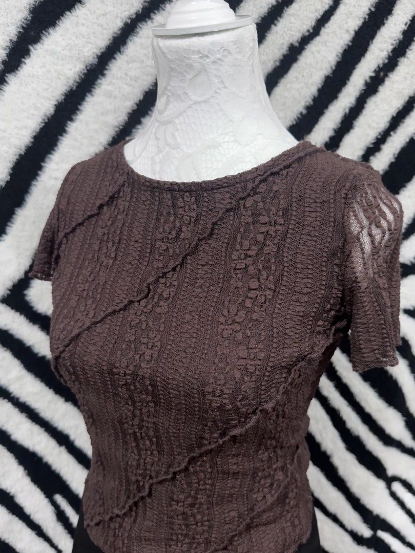 Brown Laced Top (Category: Blouses) located in Dumaguete. Submitted by whimsyqueen03 (Listing ID 1468987621, Image 2). Description: Brand New!.