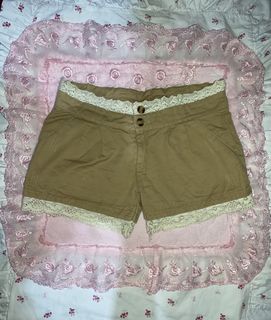 (Category: ) located in . Submitted by daintypeach (Listing ID 1468955871, Image 1). Description: .