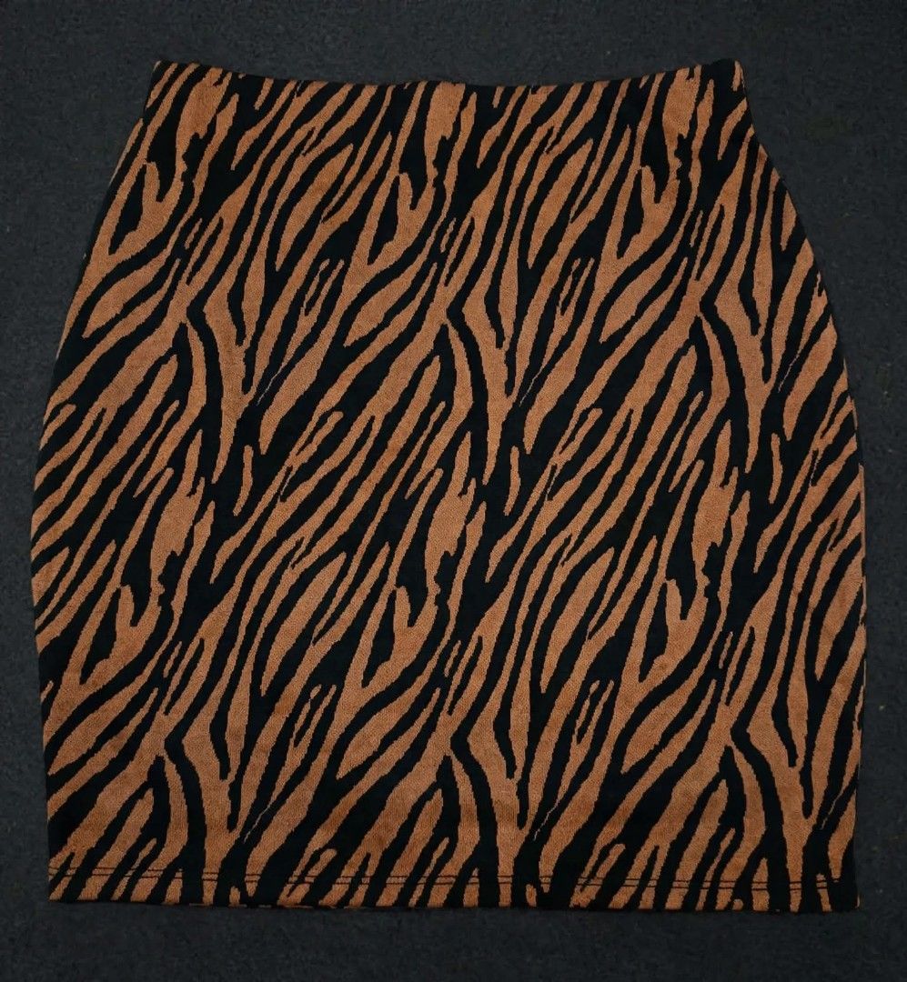 Brown/Black Tiger Zebra Print (Category: Skirts) located in Manila. Submitted by byjrb (Listing ID 1469063266, Image 1). Description: 🛍️ Brand-new items from SHEIN, Emery Rose, Zaful, No brand & more! Size : Small to Medium, cotton stretch ganda ng fabric 📦 Shipping: LBC / J&T / Lalamove 💸 MOP: GCash / BPI only Note : Brand is listed as SHEIN for listing purposes. All items are sourced from shein-bales. Shipping schedule. Wednesday and Saturda