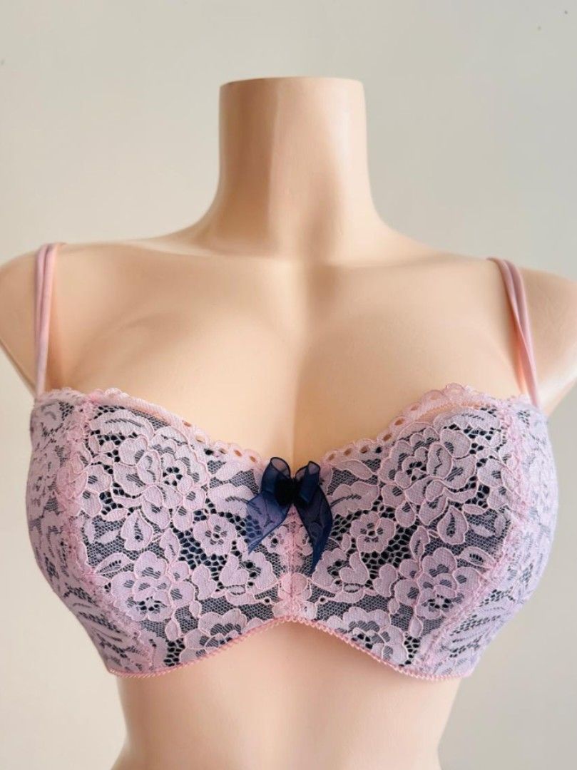 Btempted Pink Blue underwire 34D (Category: Undergarments & Loungewear) located in Llanera. Submitted by expresclothing (Listing ID 1469000806, Image 1). Description: .