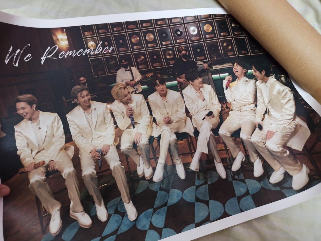 BTS LIGHTSTICK | ARMYBOMB VER. 3 (Category: K-Wave Merchandise) located in Quezon City. Submitted by jannahbanana21 (Listing ID 1469093031, Image 3). Description: with 7 photocards. BUY nyo na and... GET FREE OFFICIAL BTS POSTER!! GET FREE BATTERY!!.