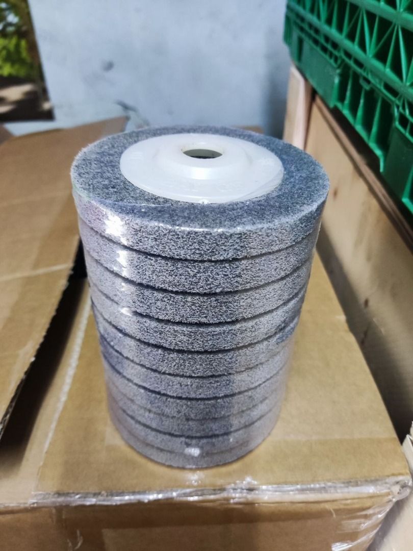 BUFFING DISC SPECS: 4" GREY (Category: Home Improvement Tools & Accessories) located in Manila. Submitted by 09171479278_elsie. (Listing ID 1469008498, Image 2). Description: BUFFING DISC SPECS: 4" GREY.