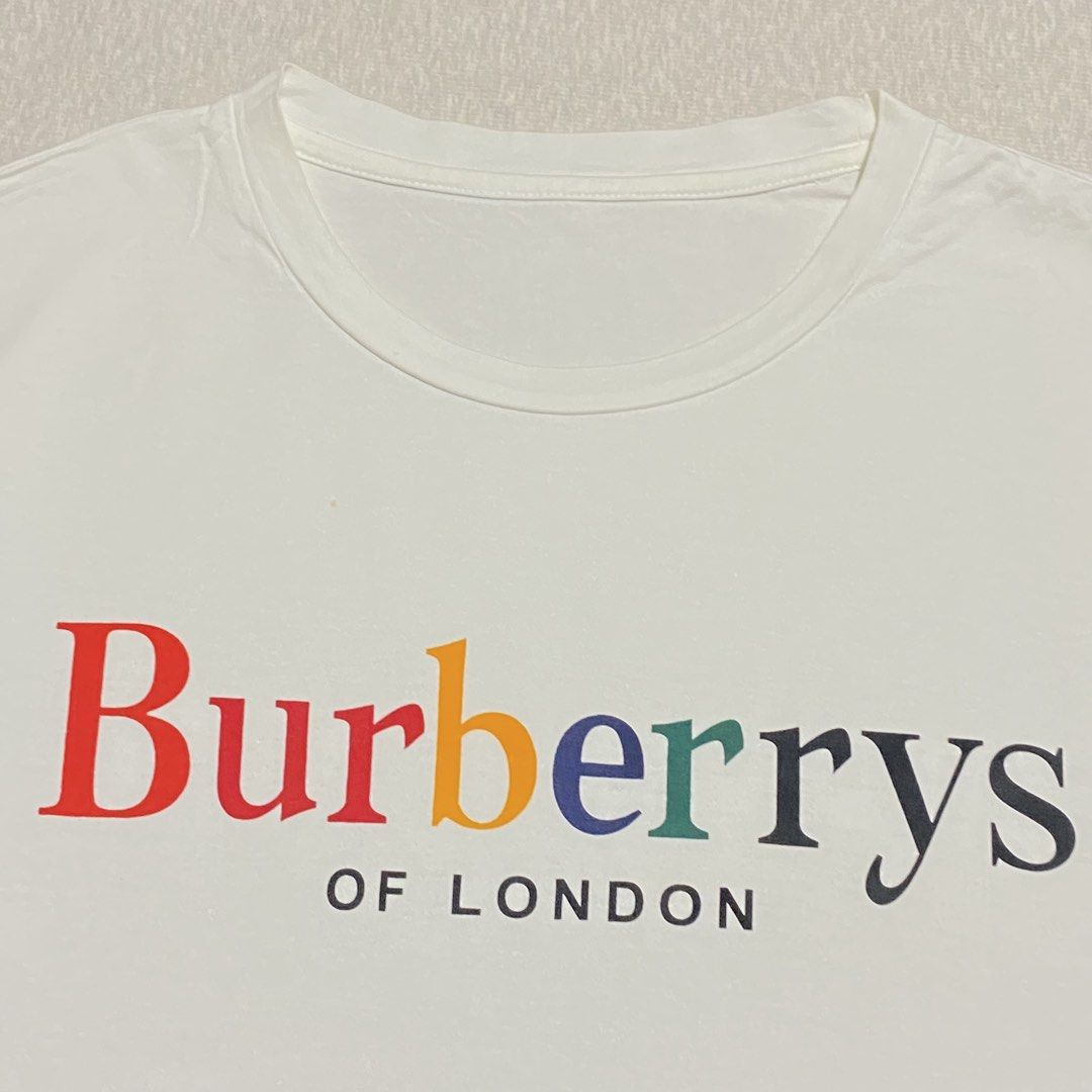 Burberry (Category: Shirts) located in Mabalacat. Submitted by stellargarments (Listing ID 1468976058, Image 3). Description: mabago pa tela Length : 25 Width : 18 Condition : 9/10 makinis pa tela smooth na smooth buong buo logos with washtags very comfy & smooth on skin medjo lukot pa po need wash very minimal 3 spot ng yellow stain only color may vary due to lighting.