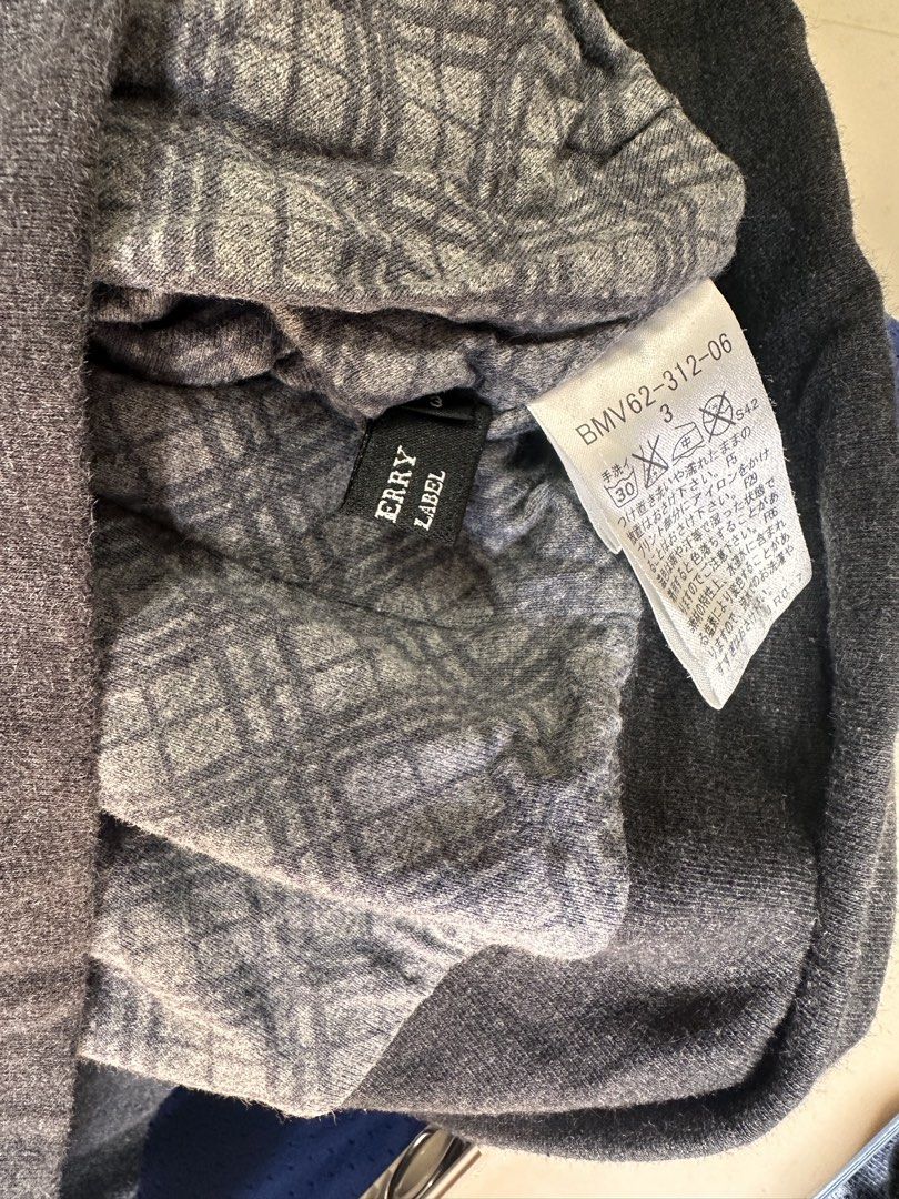 Burberry Jacket with hood (Category: Coats, Jackets and Outerwear) located in Bulacan. Submitted by adoseofluxxee (Listing ID 1468986742, Image 3). Description: Burberry Jacket size: 21x27.5.