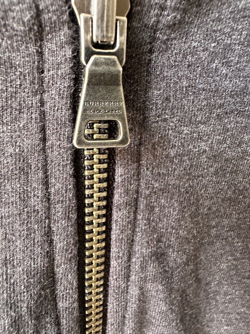 Burberry Jacket with hood (Category: Coats, Jackets and Outerwear) located in Bulacan. Submitted by adoseofluxxee (Listing ID 1468986742, Image 2). Description: Burberry Jacket size: 21x27.5.