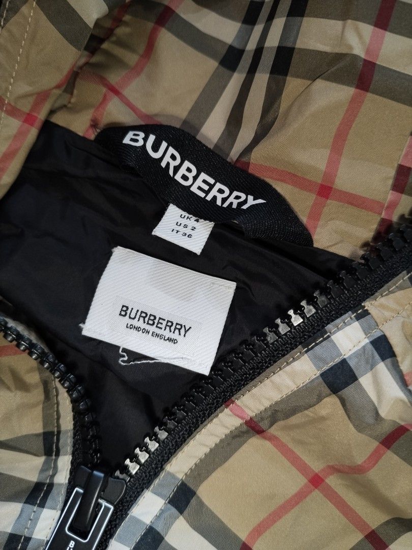 Burberry Plaid Windbreaker Parka (Category: Luxury Apparel) located in Taytay. Submitted by the_vtg_pop-up (Listing ID 1468978187, Image 3). Description: small oversize.