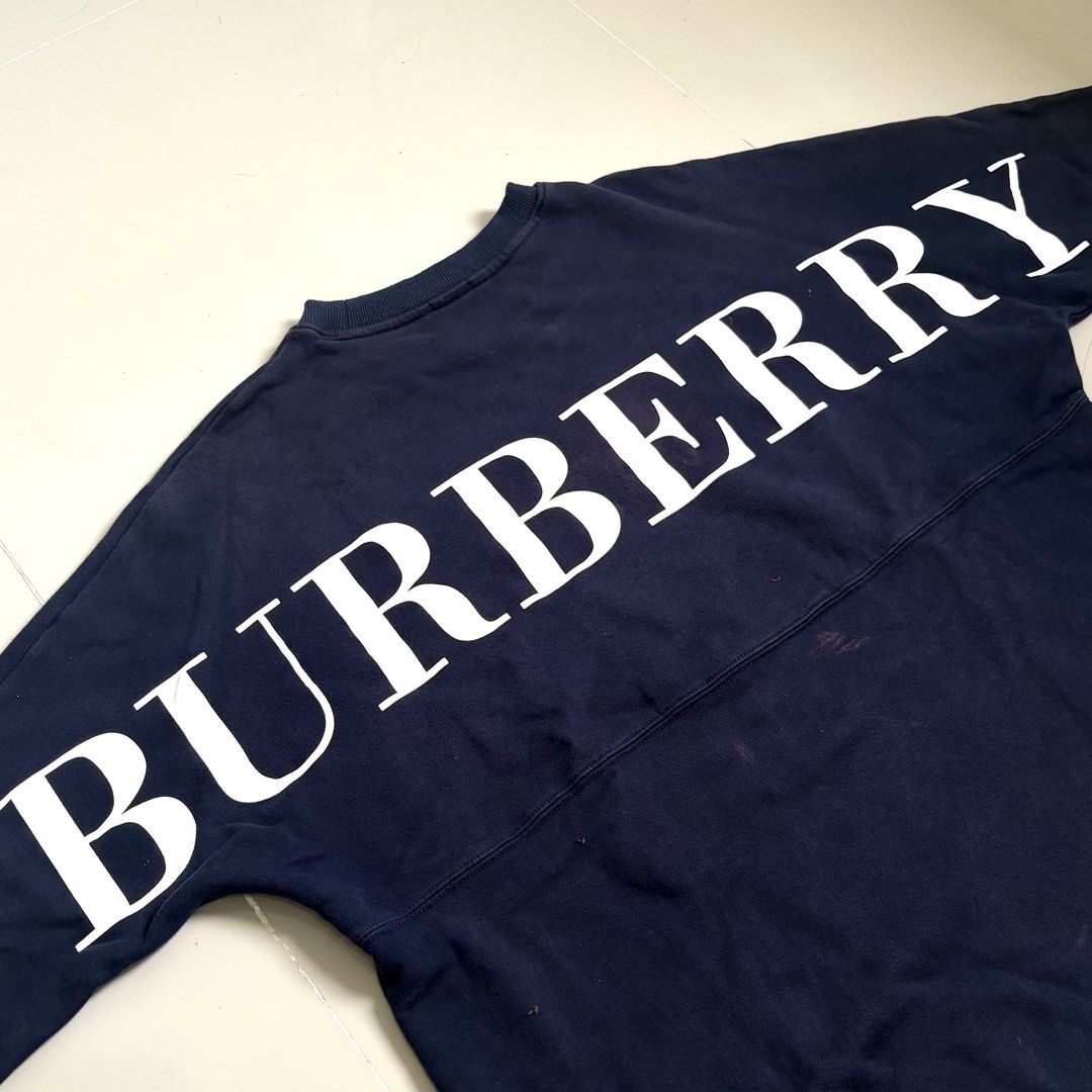 Burberry Sweatshirt (Category: Coats, Jackets and Outerwear) located in Minglanilla. Submitted by zydeeeey (Listing ID 1469065167, Image 3). Description: BURBERRY VERY GOOD CONDITION Size Large 23.5 Width x 27.5-28.5 Length COLOR RATE - 9/10 Slight Stains (Unnoticeable when worn) PM ME FOR MORE DETAILS.