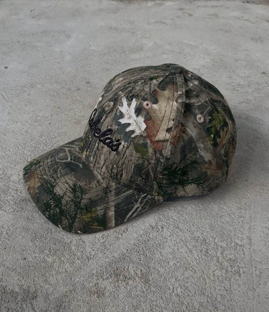 Cabela's Realtree Cap (Category: Caps & Hats) located in Dagupan City. Submitted by nigsstuff.com (Listing ID 1468978537, Image 3). Description: Like New Condition No issue In Pristine Size One size fits most.