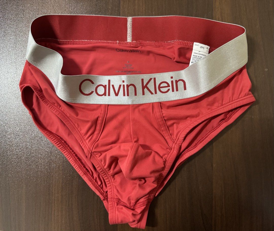 Calvin Klein (Category: Underwear) located in Manila. Submitted by liand04522 (Listing ID 1468990618, Image 3). Description: Calvin Klein Hip Brief/ Underwear Brand New Medium Php 2k Meet-up @ Vista Mall Taguig.