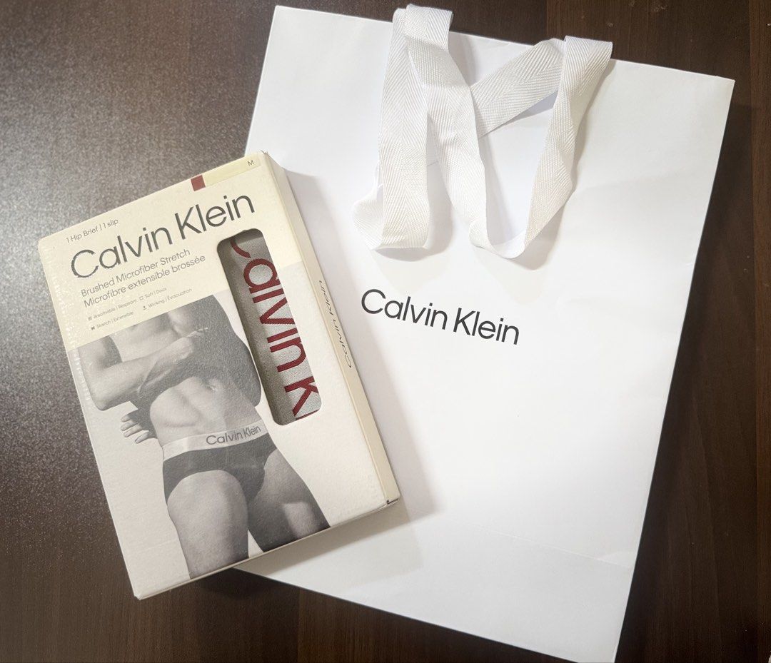 Calvin Klein (Category: Underwear) located in Manila. Submitted by liand04522 (Listing ID 1468990618, Image 1). Description: Calvin Klein Hip Brief/ Underwear Brand New Medium Php 2k Meet-up @ Vista Mall Taguig.